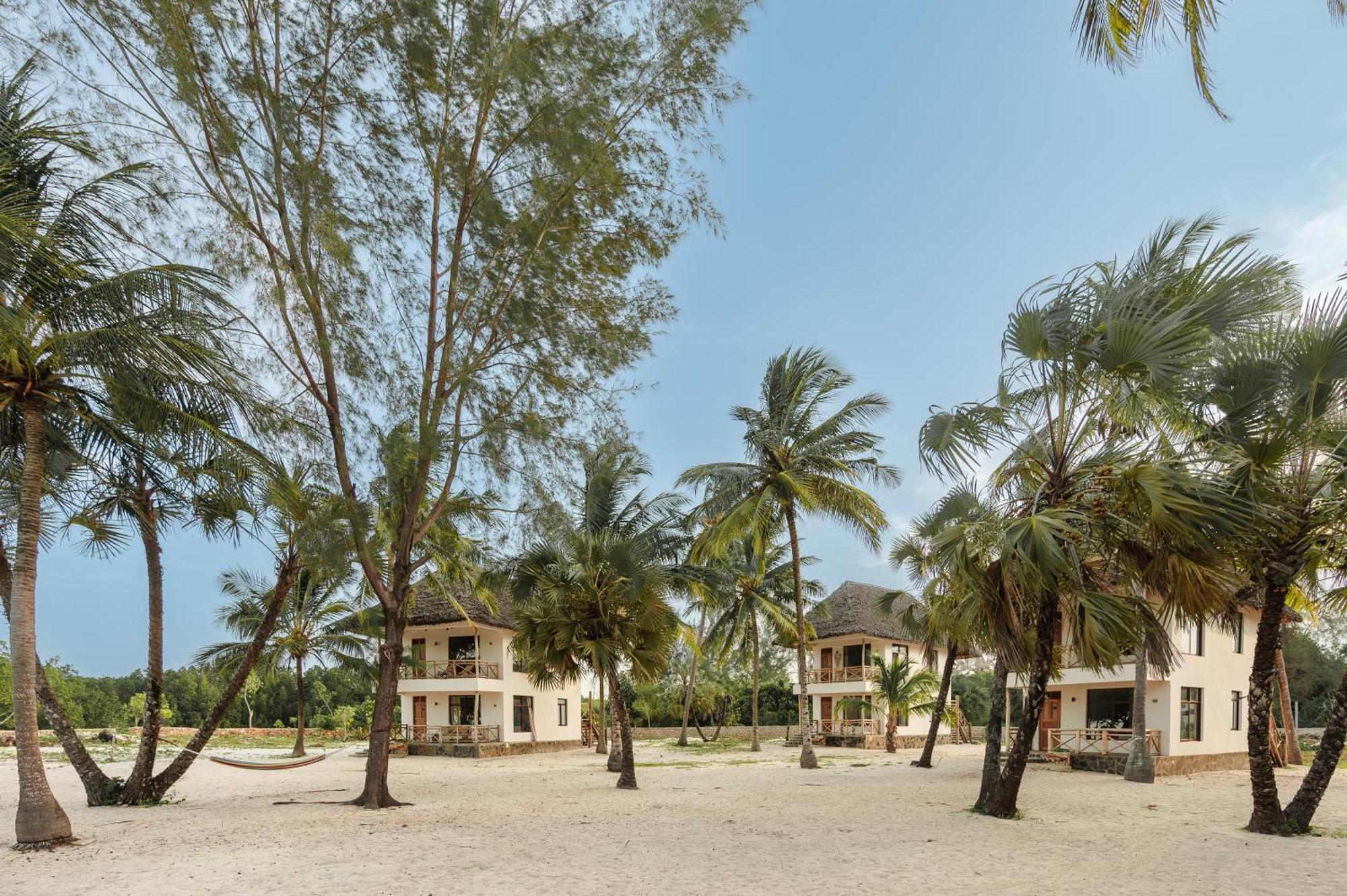 Mwazaro Beach Lodge Shimoni Exteriör bild