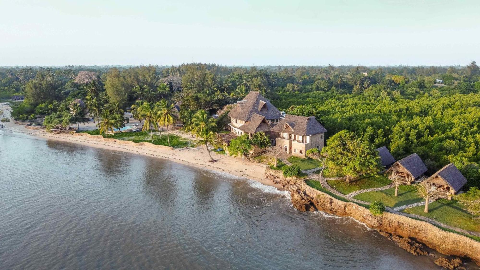 Mwazaro Beach Lodge Shimoni Exteriör bild