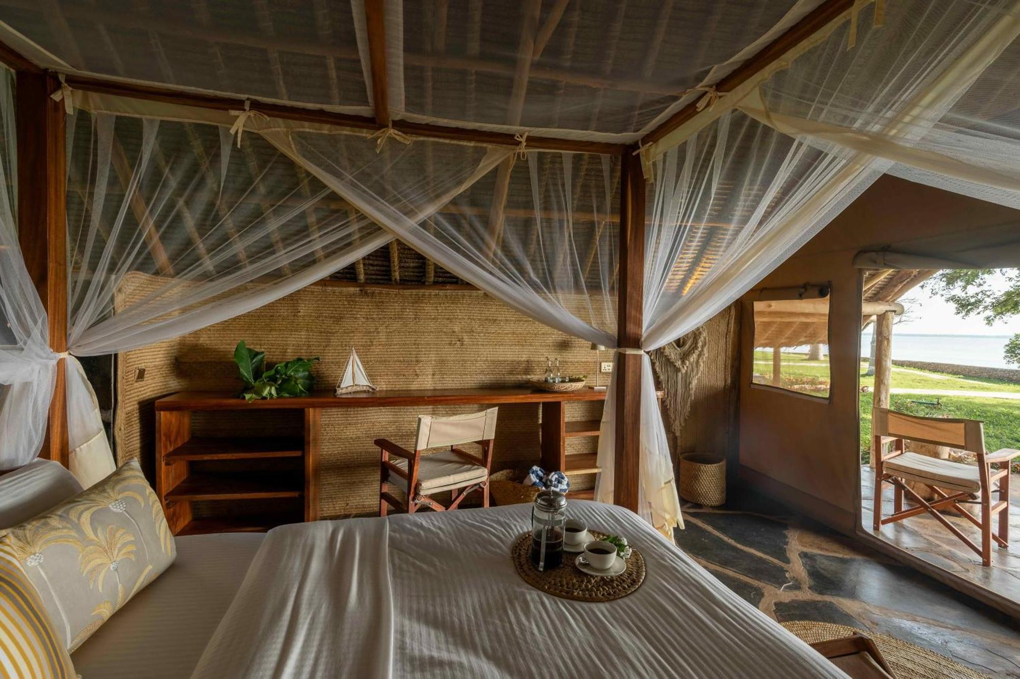 Mwazaro Beach Lodge Shimoni Exteriör bild