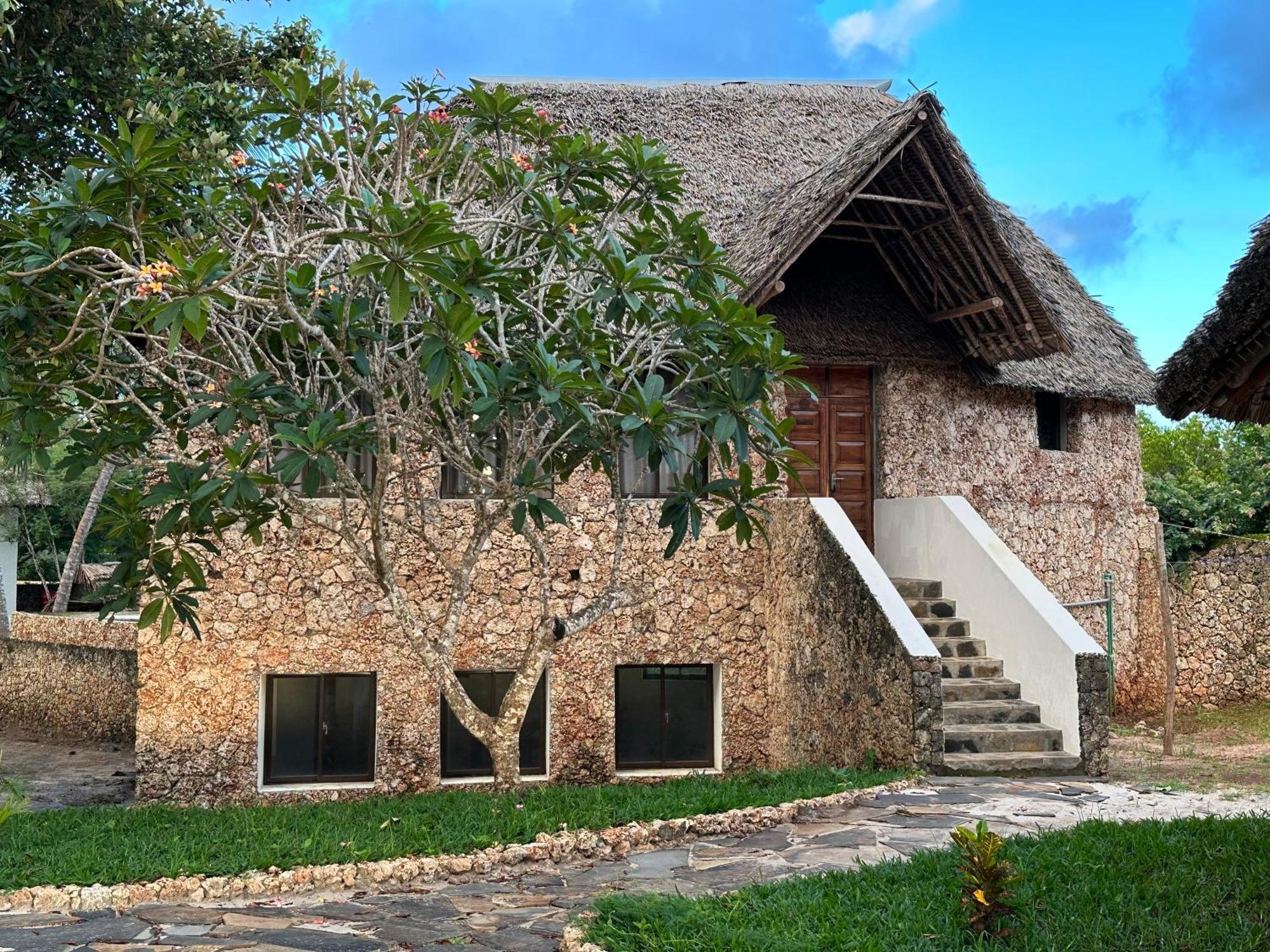 Mwazaro Beach Lodge Shimoni Rum bild